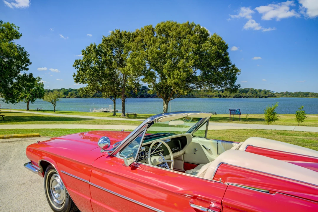 1966 Ford Thunderbird 4th Gen - Image 21 of 31