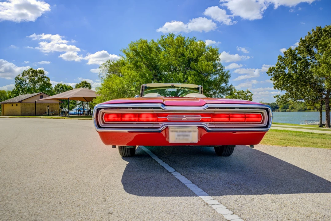 1966 Ford Thunderbird 4th Gen - Image 11 of 31