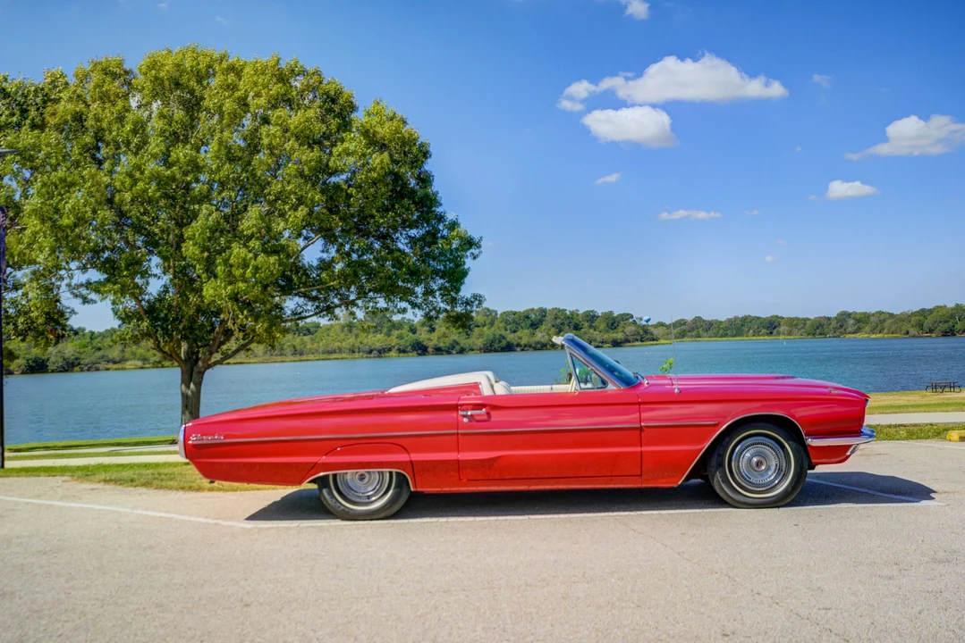 1966 Ford Thunderbird 4th Gen - Image 13 of 31