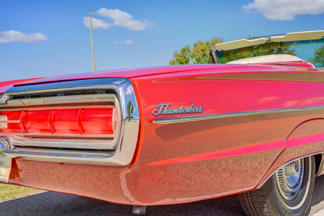 1966 Ford Thunderbird 4th Gen - Image 26 of 31