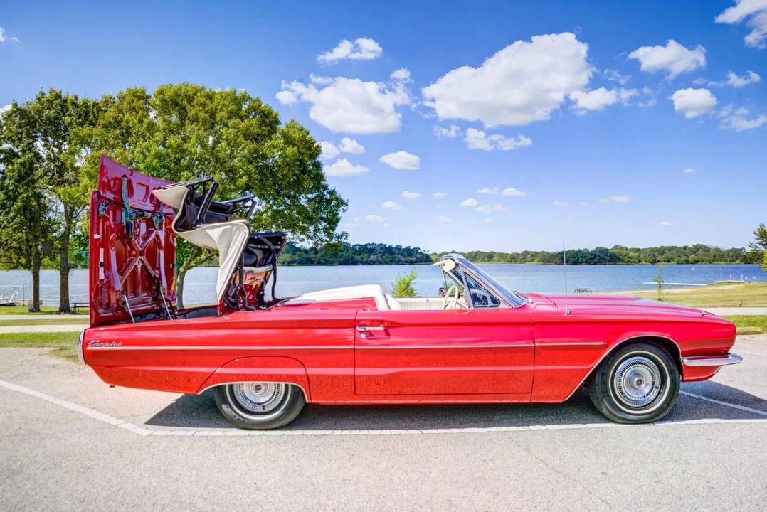 1966 Ford Thunderbird 4th Gen - Image 15 of 31
