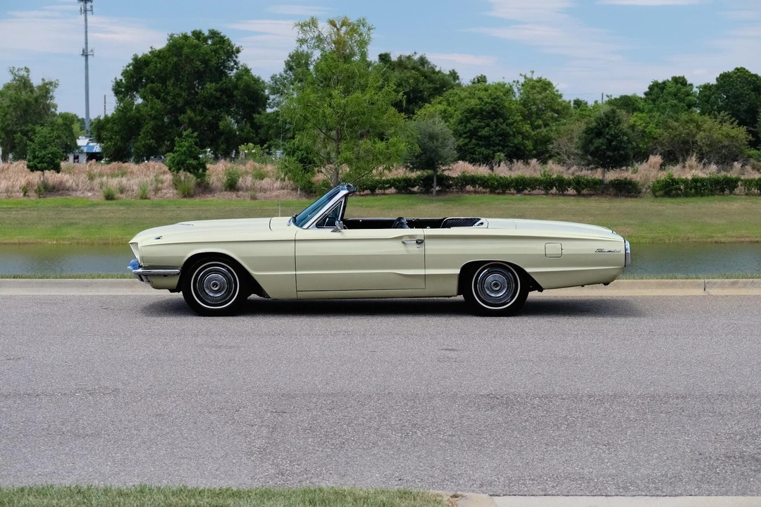 1966 Ford Thunderbird 3rd Gen - Image 8 of 31