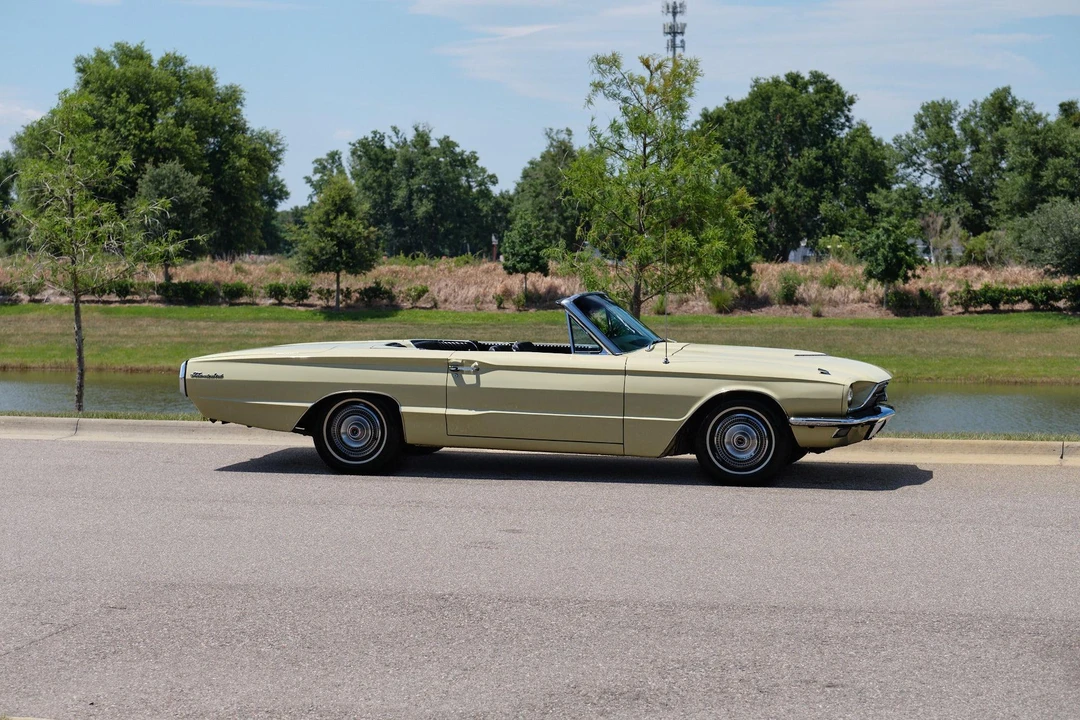 1966 Ford Thunderbird 3rd Gen - Image 20 of 31
