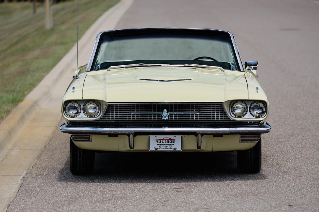 1966 Ford Thunderbird 3rd Gen - Image 24 of 31