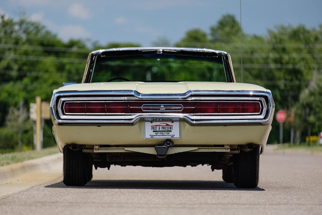 1966 Ford Thunderbird 3rd Gen - Image 14 of 31