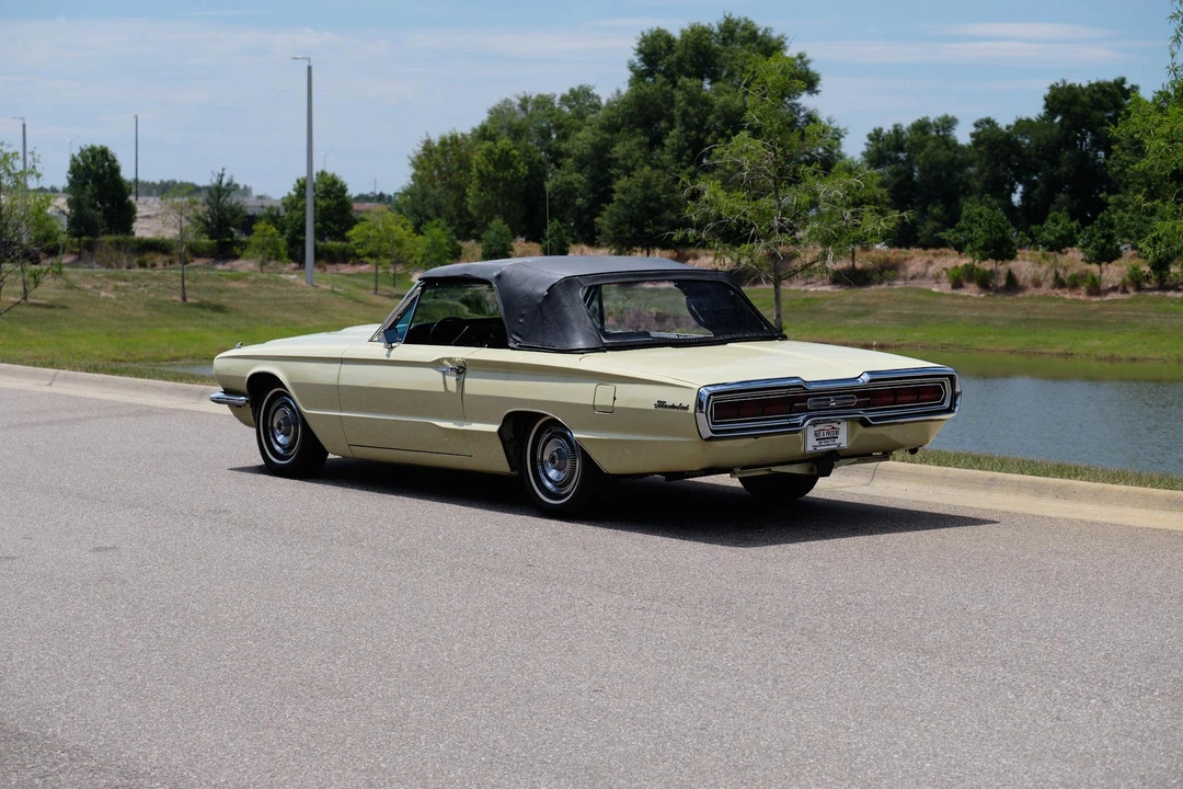 1966 Ford Thunderbird 3rd Gen - Image 28 of 31