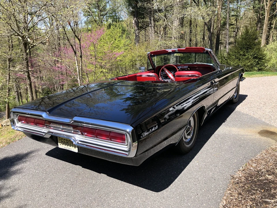 1966 Ford Thunderbird 4th Gen - Image 10 of 31