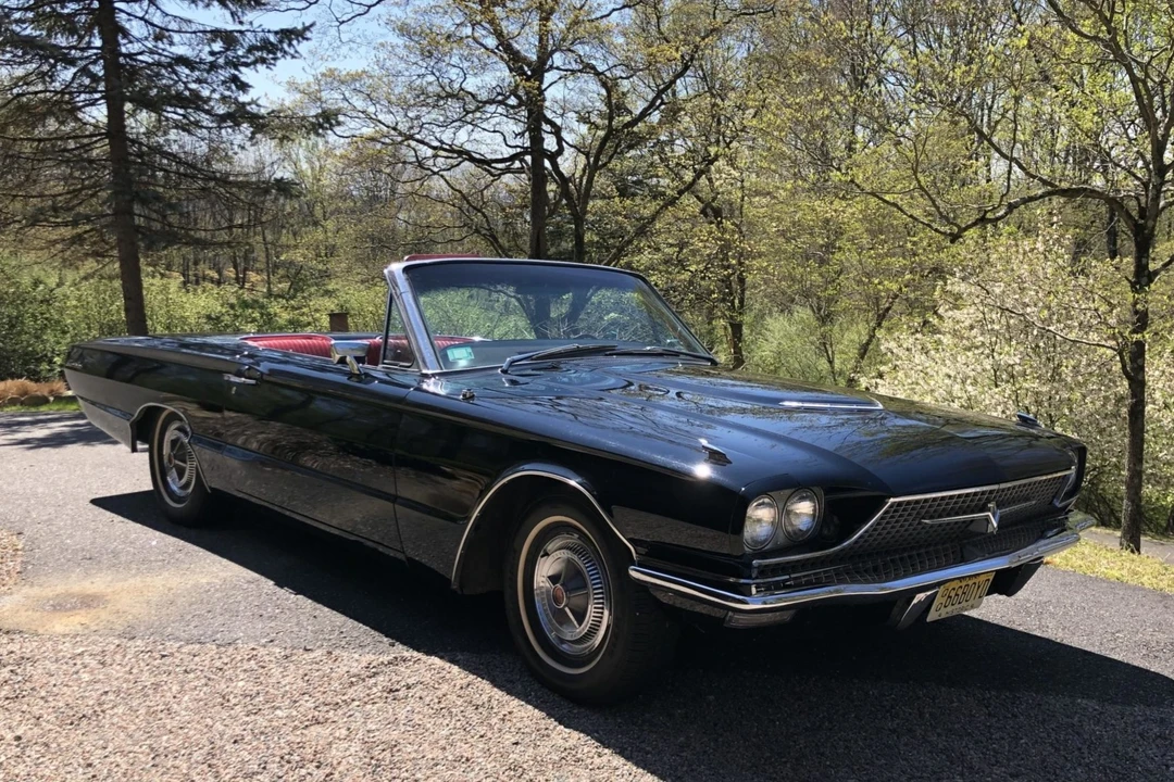 1966 Ford Thunderbird 4th Gen - Image 16 of 31