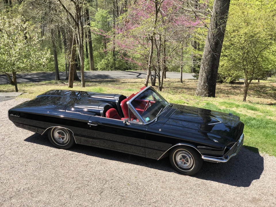 1966 Ford Thunderbird 4th Gen - Image 15 of 31
