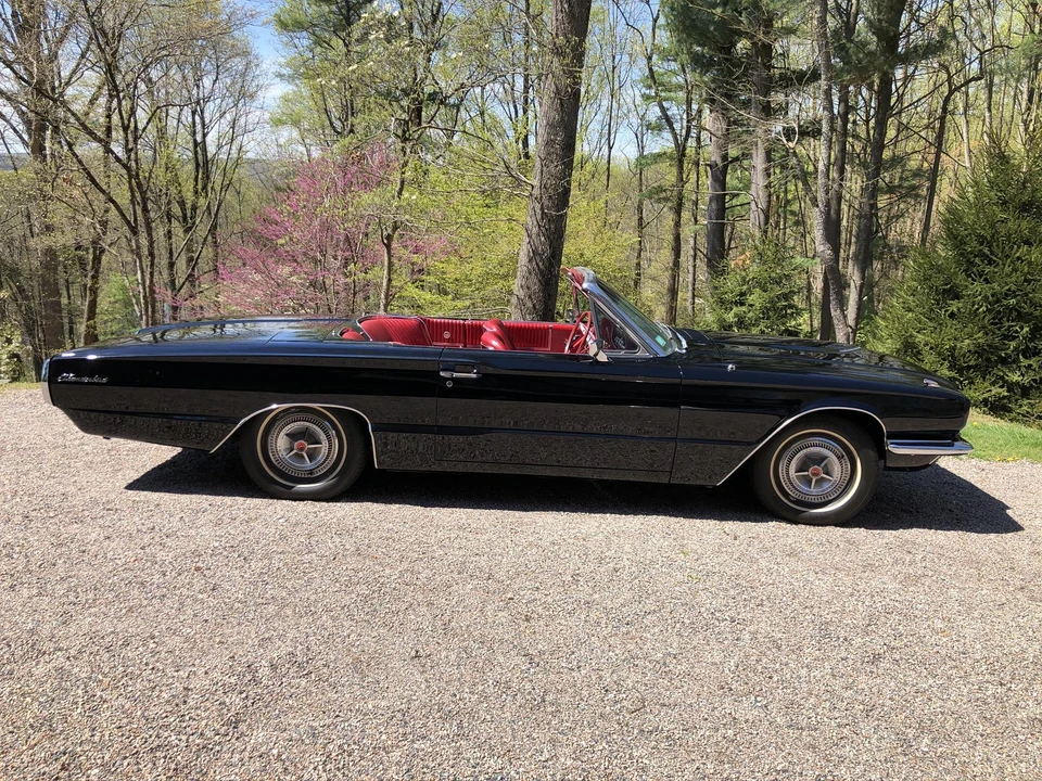 1966 Ford Thunderbird 4th Gen - Image 11 of 31