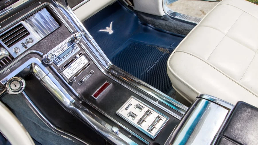 1966 Ford Thunderbird 4th Gen - Image 6 of 12