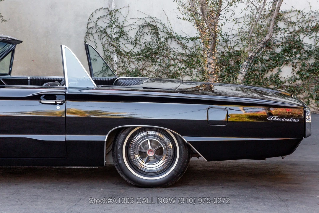 1966 Ford Thunderbird 4th Gen - Image 20 of 31