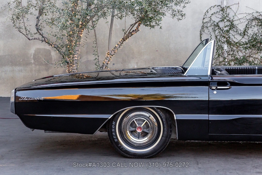 1966 Ford Thunderbird 4th Gen - Image 18 of 31