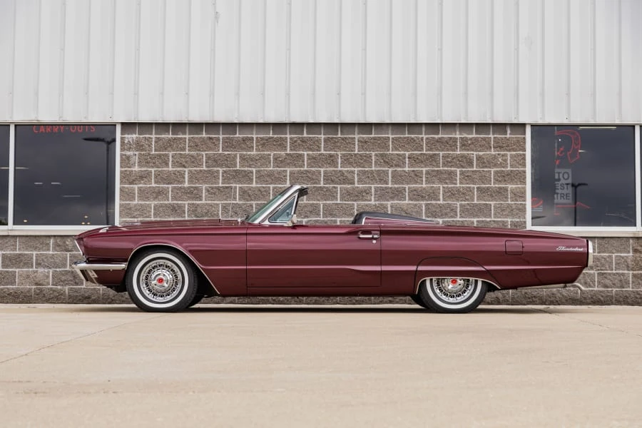 1966 Ford Thunderbird 4th Gen - Image 2 of 31