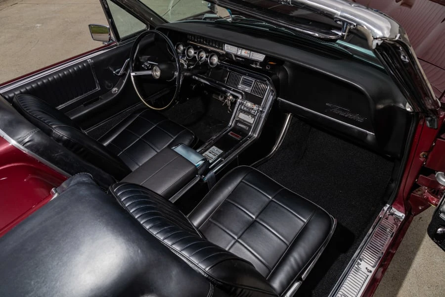 1966 Ford Thunderbird 4th Gen - Image 27 of 31