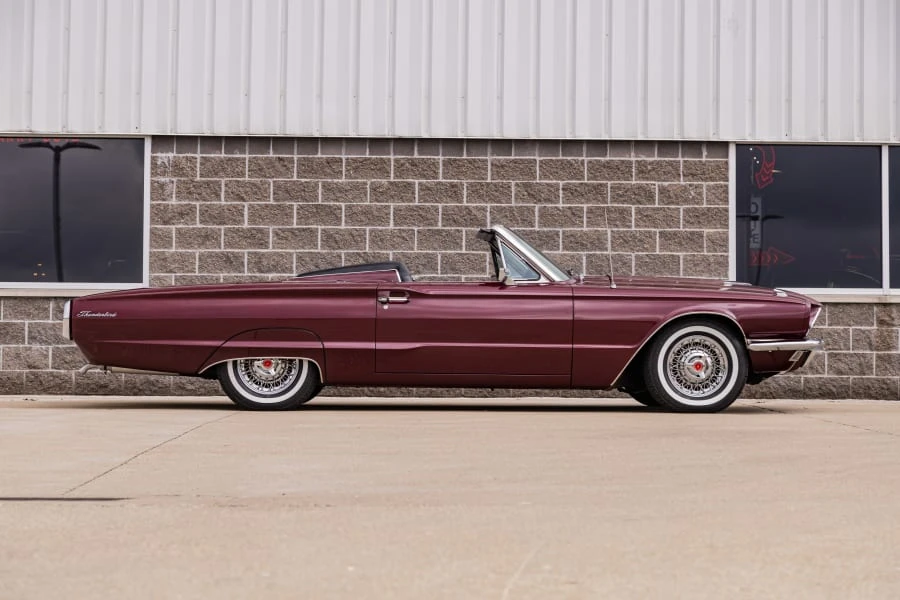 1966 Ford Thunderbird 4th Gen - Image 18 of 31