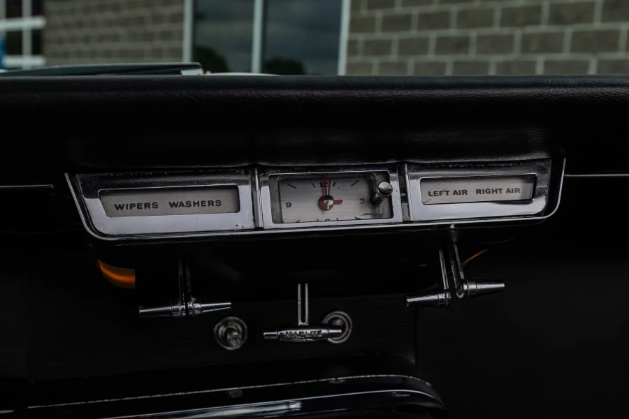 1966 Ford Thunderbird 4th Gen - Image 29 of 31