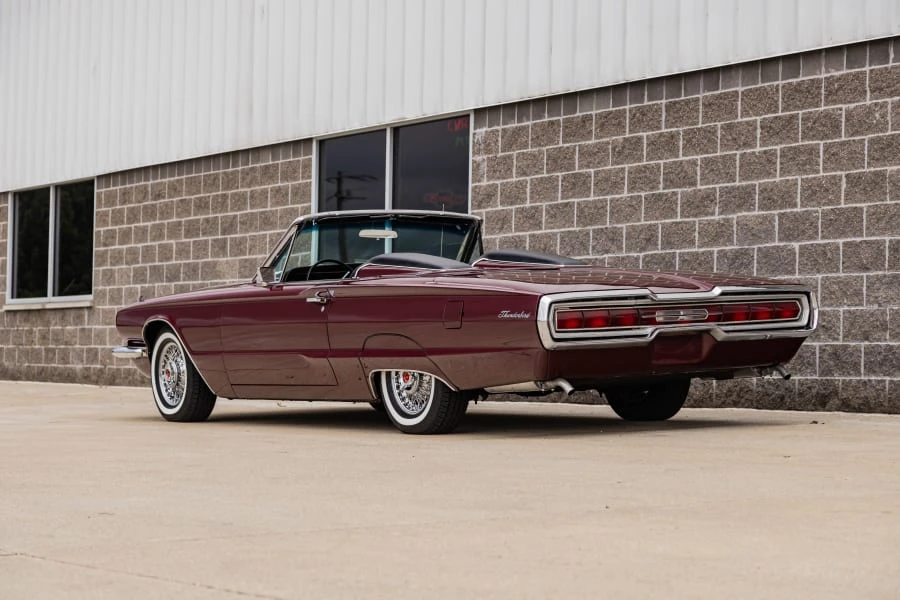 1966 Ford Thunderbird 4th Gen - Image 17 of 31