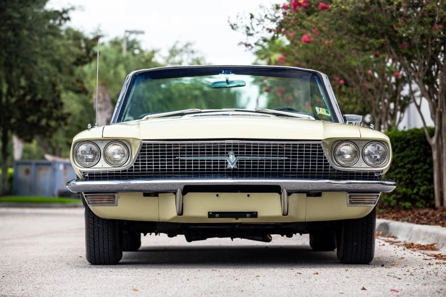 1966 Ford Thunderbird 4th Gen - Image 9 of 11