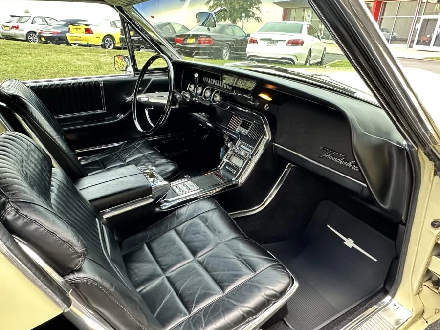 1966 Ford Thunderbird 4th Gen - Image 19 of 31