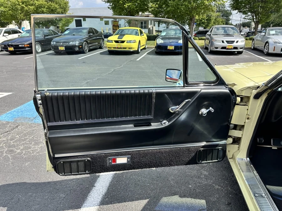 1966 Ford Thunderbird 4th Gen - Image 14 of 31