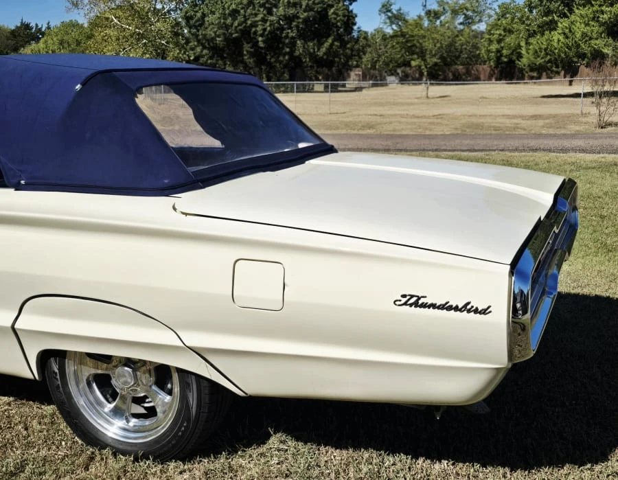 1966 Ford Thunderbird 4th Gen - Image 15 of 31