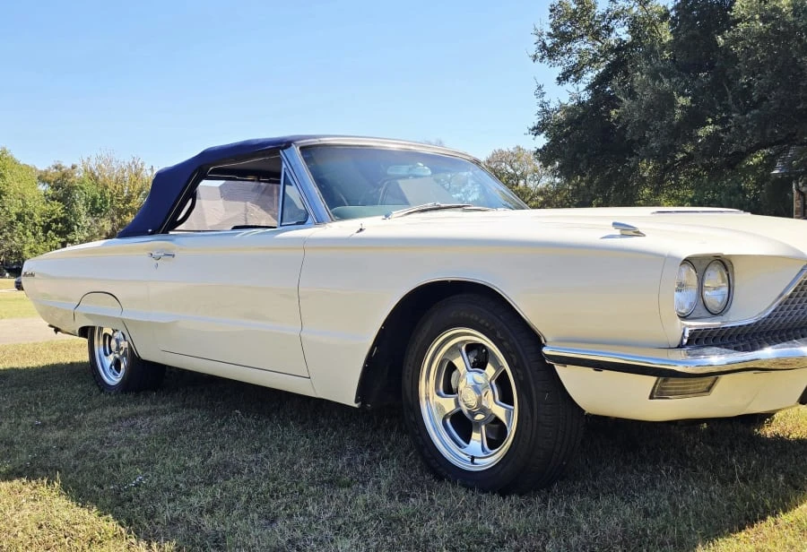 1966 Ford Thunderbird 4th Gen - Image 18 of 31