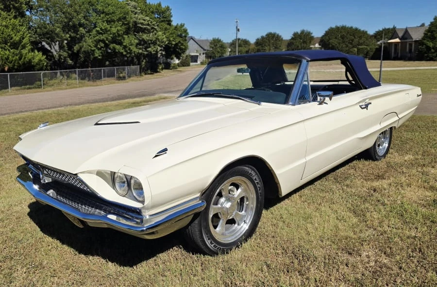 1966 Ford Thunderbird 4th Gen - Image 11 of 31