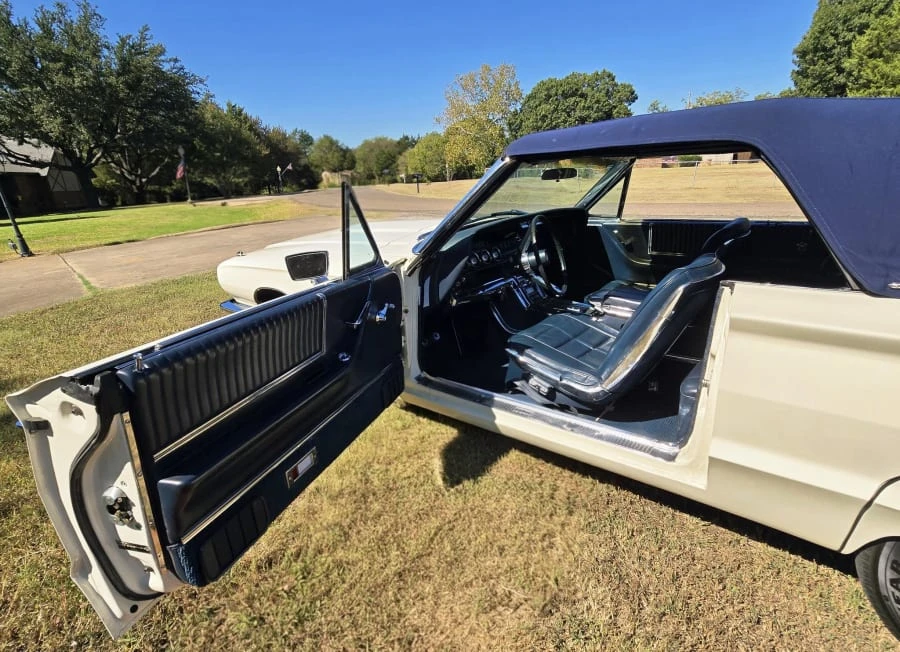 1966 Ford Thunderbird 4th Gen - Image 27 of 31