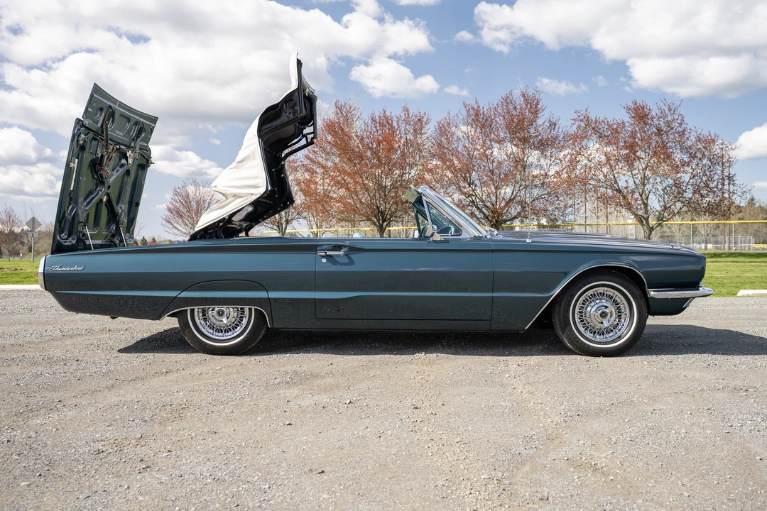 1966 Ford Thunderbird 4th Gen - Image 23 of 31
