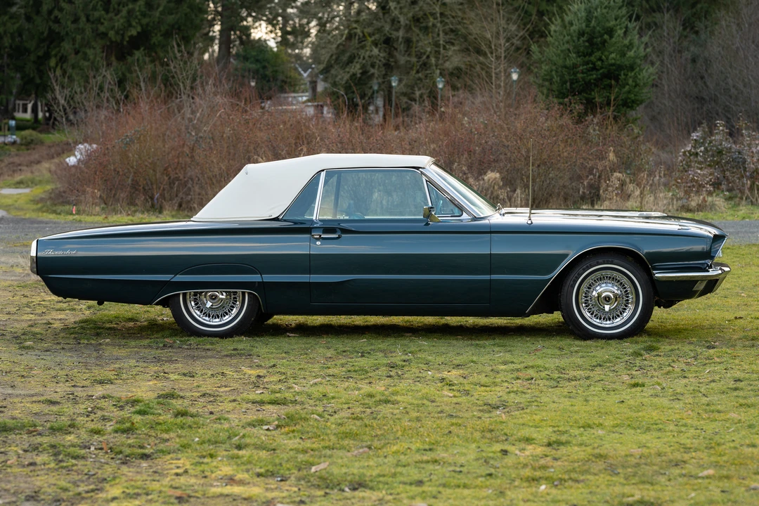 1966 Ford Thunderbird 4th Gen - Image 16 of 31