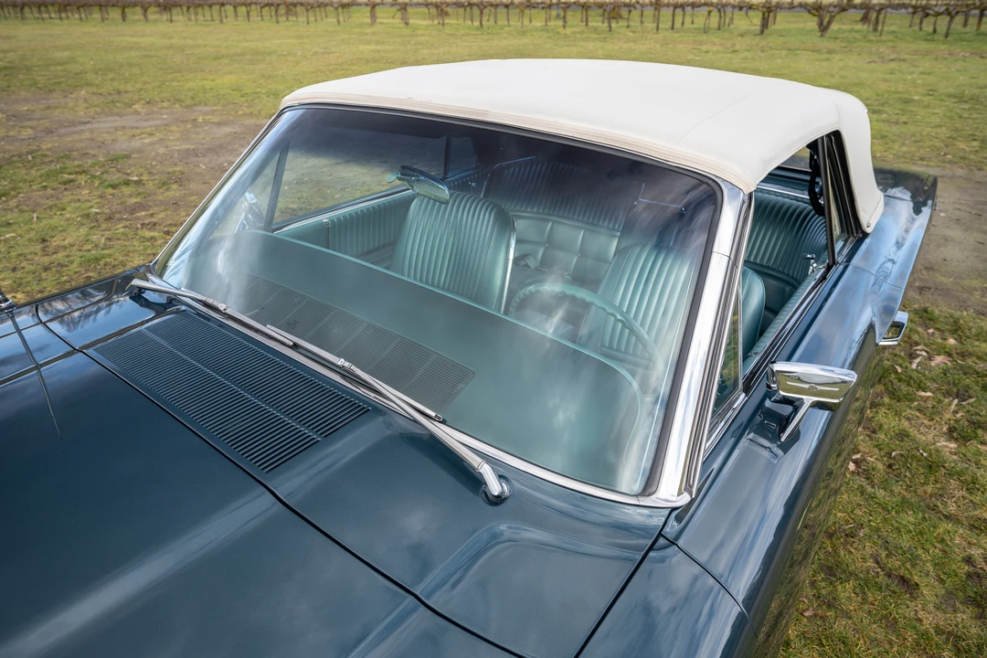 1966 Ford Thunderbird 4th Gen - Image 28 of 31