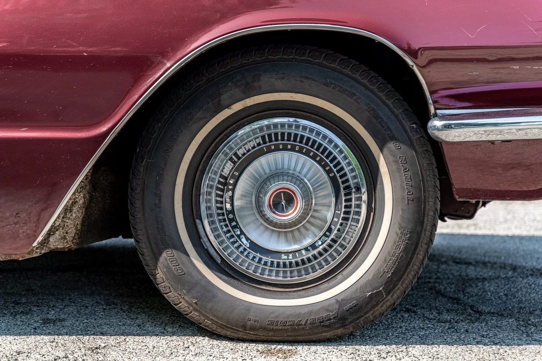 1966 Ford Thunderbird 4th Gen - Image 22 of 31