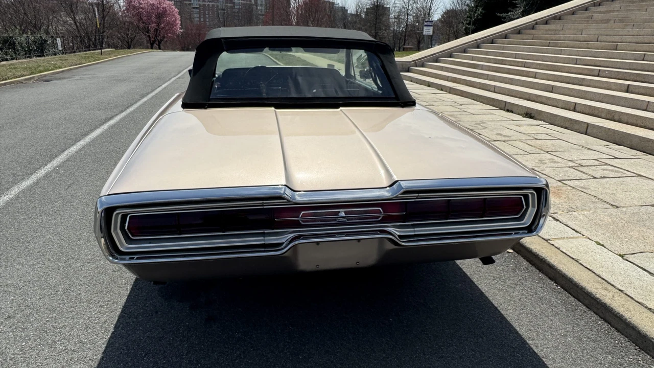 1966 Ford Thunderbird 4th Gen - Image 30 of 31