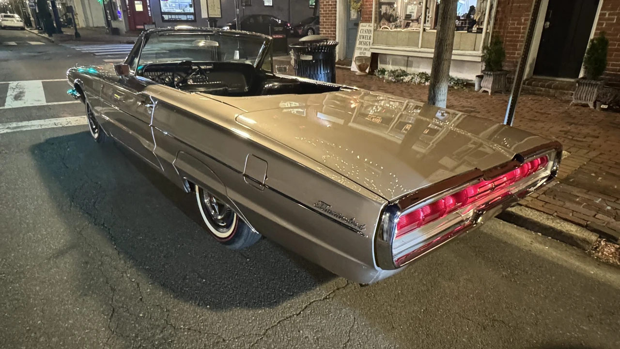 1966 Ford Thunderbird 4th Gen - Image 7 of 31