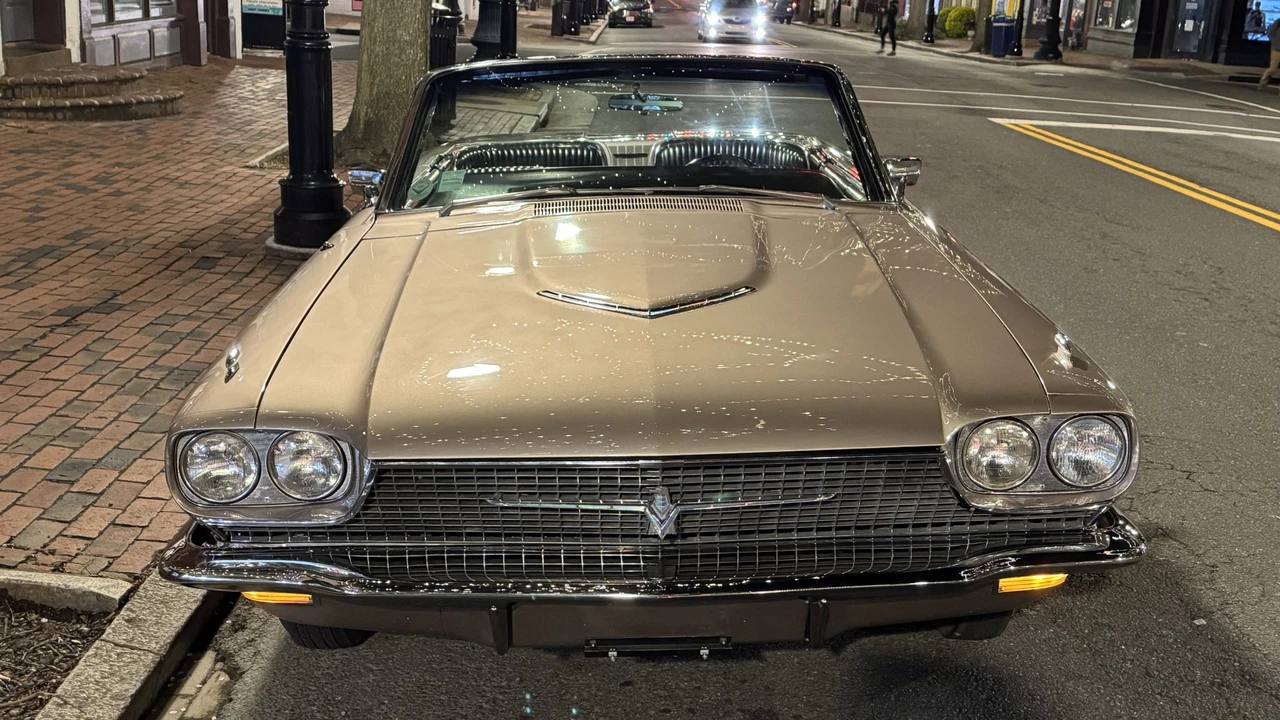 1966 Ford Thunderbird 4th Gen - Image 2 of 31