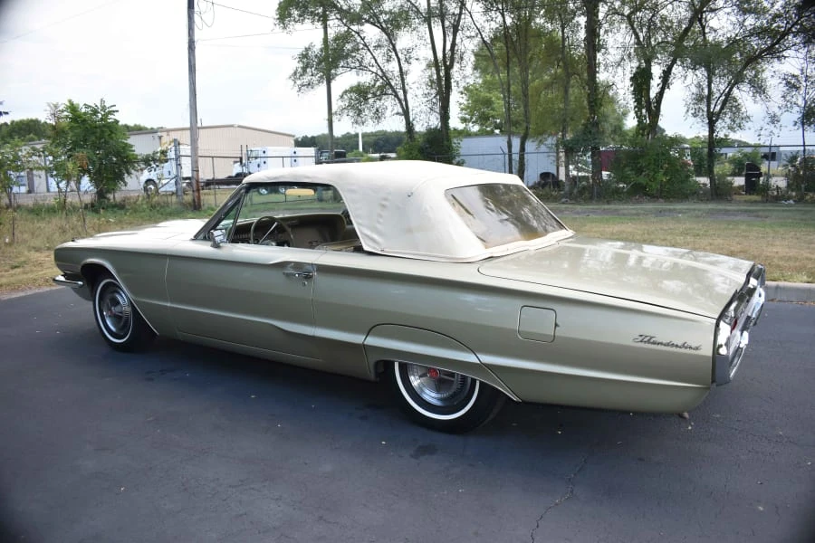 1966 Ford Thunderbird 4th Gen - Image 10 of 12