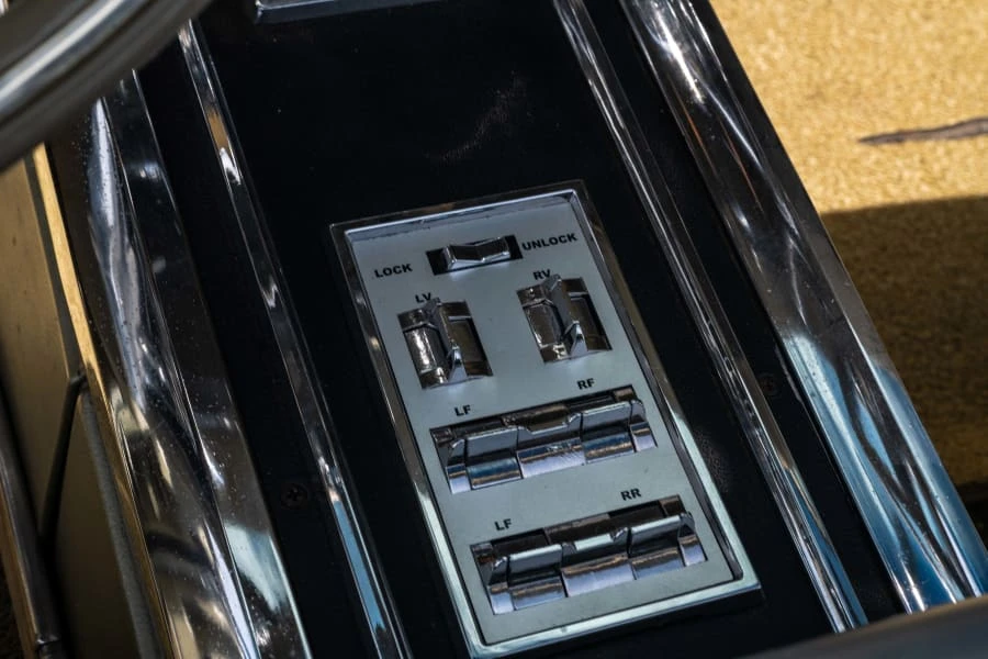 1966 Ford Thunderbird 4th Gen - Image 30 of 31