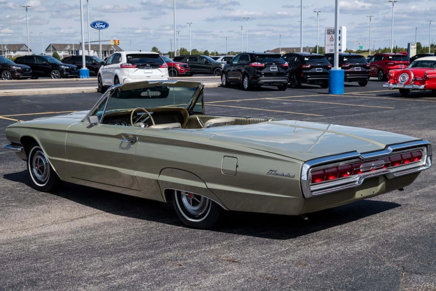1966 Ford Thunderbird 4th Gen - Image 21 of 31