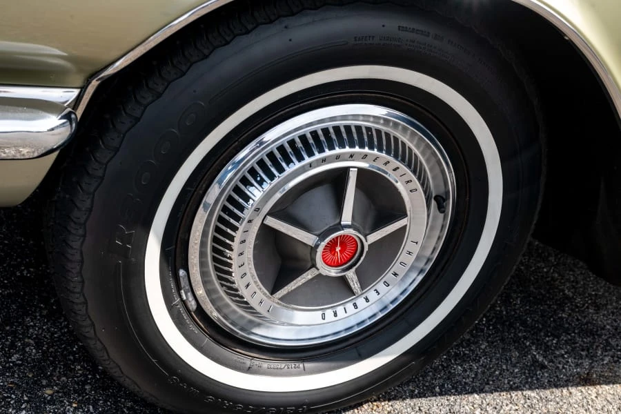 1966 Ford Thunderbird 4th Gen - Image 7 of 31