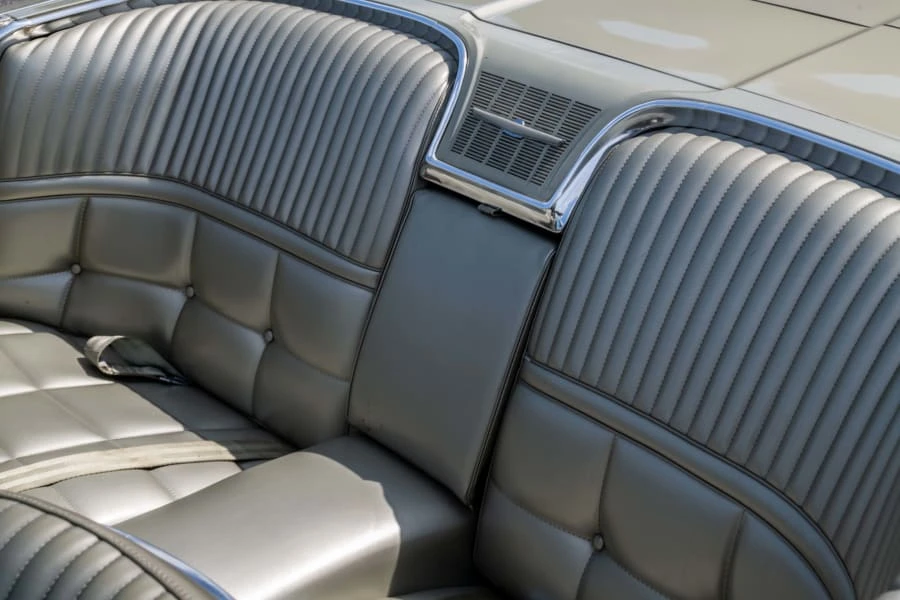 1966 Ford Thunderbird 4th Gen - Image 28 of 31
