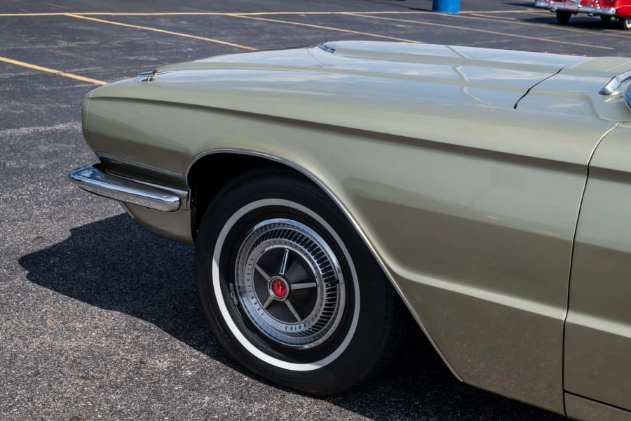 1966 Ford Thunderbird 4th Gen - Image 8 of 31