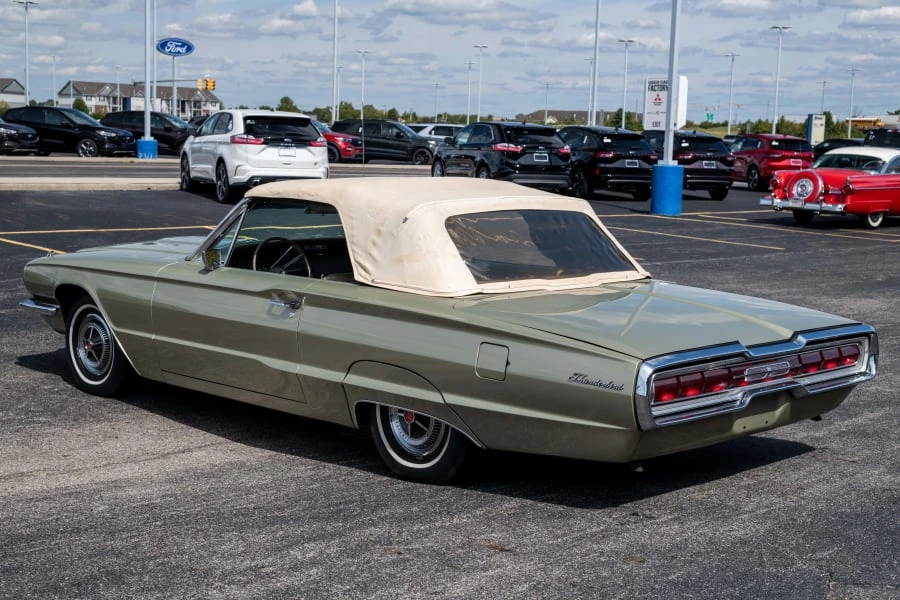 1966 Ford Thunderbird 4th Gen - Image 20 of 31