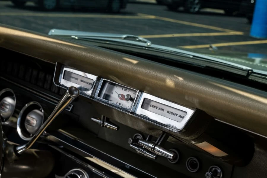 1966 Ford Thunderbird 4th Gen - Image 27 of 31