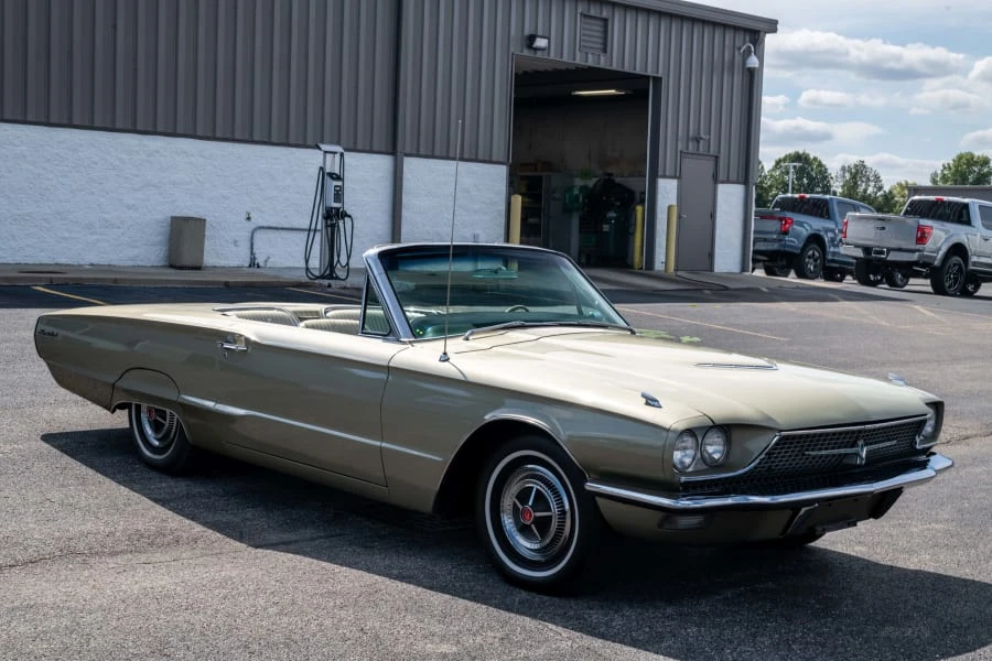 1966 Ford Thunderbird 4th Gen - Image 18 of 31