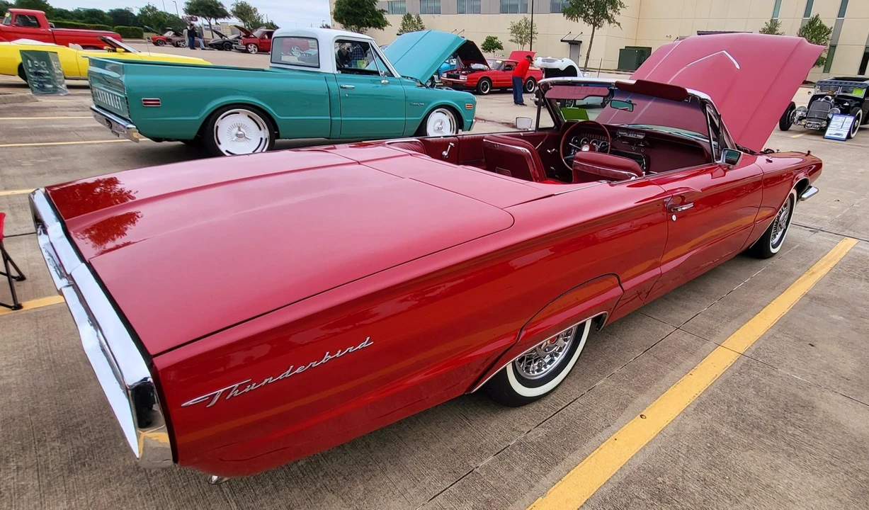 1966 Ford Thunderbird 4th Gen - Image 29 of 31
