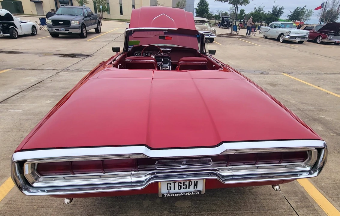 1966 Ford Thunderbird 4th Gen - Image 25 of 31