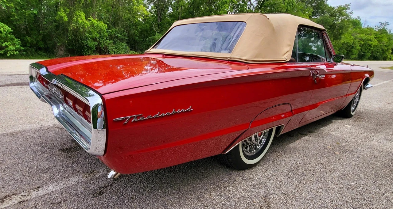 1966 Ford Thunderbird 4th Gen - Image 8 of 31