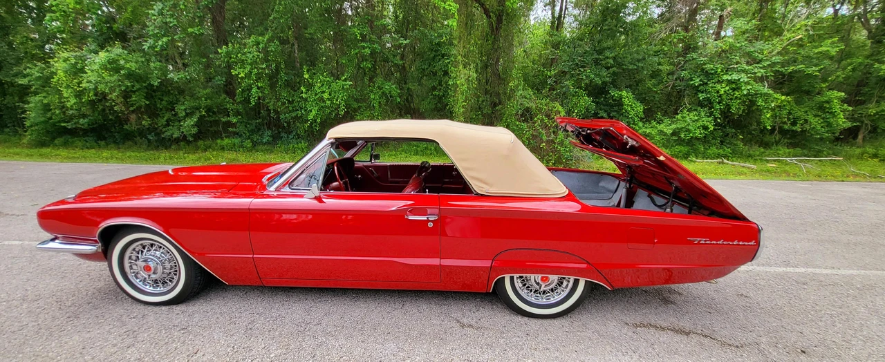 1966 Ford Thunderbird 4th Gen - Image 13 of 31