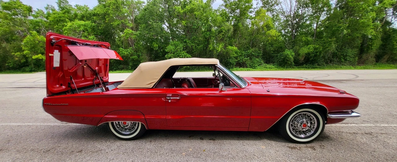 1966 Ford Thunderbird 4th Gen - Image 18 of 31